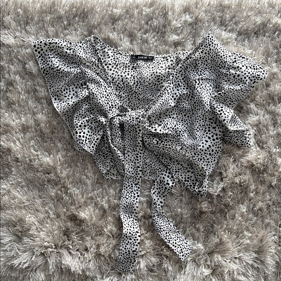 Shein Ruffled Skirt Set🤍 - Picture 2 of 4